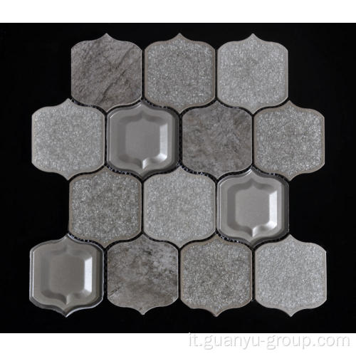 Sfondo grigio porcellana vetro misto delle mattonelle di mosaico